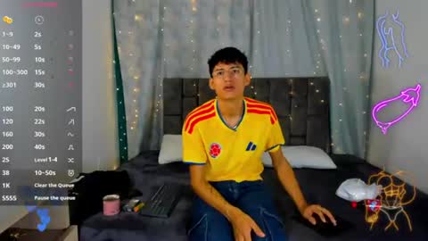 nicolastorres__ online show from June 28, 4:30 am