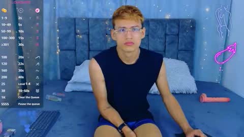 nicolastorres__ online show from April 28, 2:27 am
