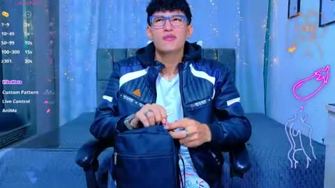nicolastorres__ online show from July 11, 3:22 am