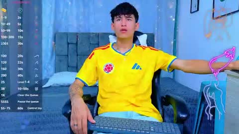nicolastorres__ online show from July 26, 2:09 am