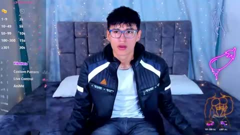 nicolastorres__ online show from June 26, 4:29 am