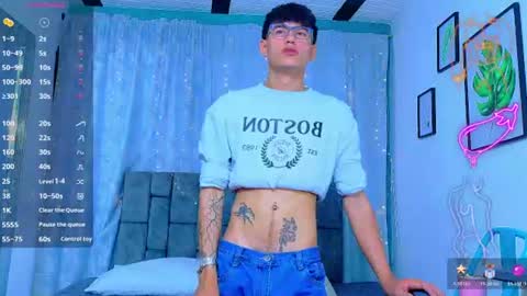nicolastorres__ online show from July 23, 7:06 am