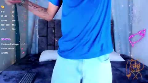 nicolastorres__ online show from June 30, 8:40 pm