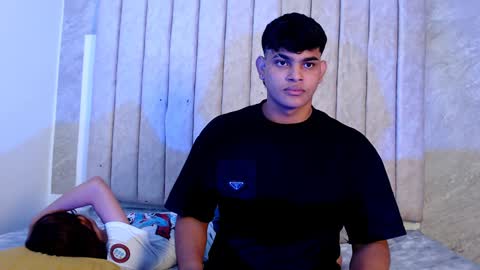 nicole_and_thiago online show from February 8, 7:04 am
