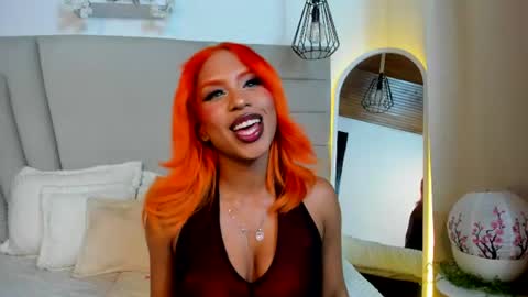 nicole_brown1126 online show from August 10, 3:33 am