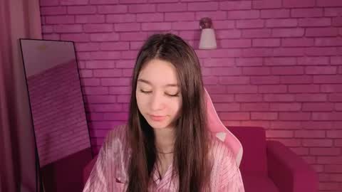 Nicole online show from May 4, 1:01 am