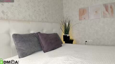 GMT7TueWedThSu 0300am-0900am. Sa 1000am-0400pm online show from November 6, 8:45 pm