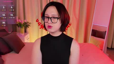 Snapshot of nicole_cidman chatting on February 13, 11:28 am Nicole online show from February 13, 11:28 am