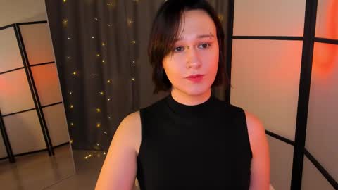 Snapshot of nicole_cidman chatting on February 18, 5:09 pm Nicole online show from February 18, 5:09 pm
