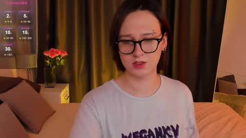 Snapshot of nicole_cidman chatting on February 25, 1:32 pm Nicole online show from February 25, 1:32 pm