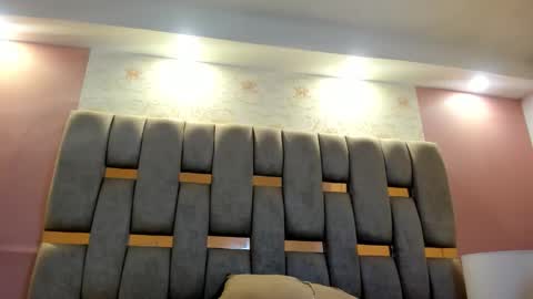 nicole_fisherr online show from March 17, 6:07 am