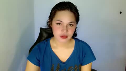 Snapshot of nicole_kiss01 chatting on October 22, 7:55 am nicole_kiss01 online show from October 22, 7:55 am