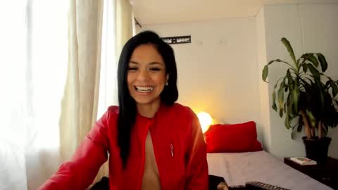 Nicole online show from January 16, 9:30 pm