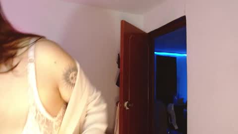 Nicole White online show from February 7, 12:20 am