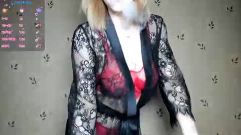 NicoleDavis online show from July 2, 7:30 pm