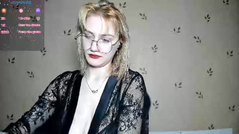 NicoleDavis online show from June 28, 7:21 pm