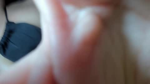 nicolehere4u online show from December 5, 3:33 pm