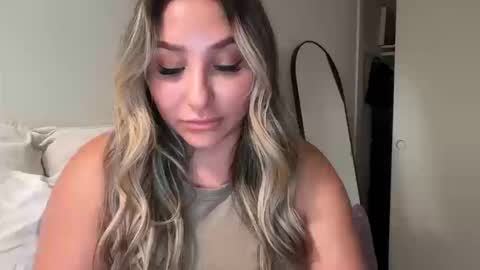 nicolelovesyou444 online show from October 10, 6:52 am