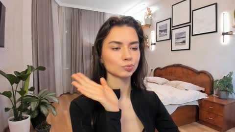 Dua Lipa online show from November 7, 2:41 pm