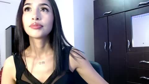 Nicole online show from May 13, 9:46 pm