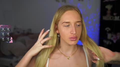 Snapshot of nicolette__shea_ chatting on January 11, 9:57 am nicolette__shea_ online show from January 11, 9:57 am