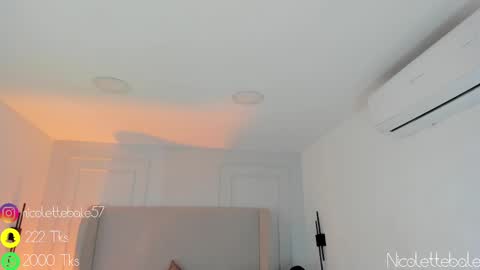 Nicole online show from March 8, 11:16 am