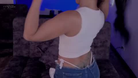 Nicoll  Independent model online show from July 22, 4:42 pm