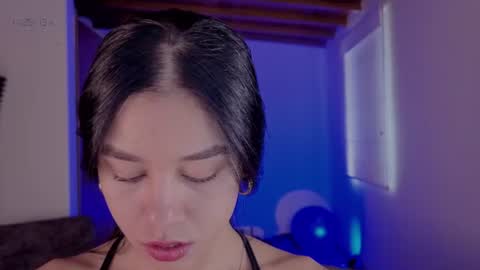 Nicoll  Independent model online show from July 24, 4:26 pm