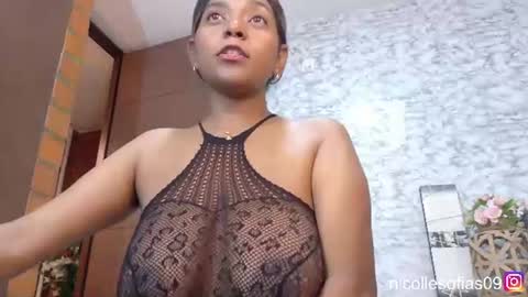 nicolle4 online show from July 22, 12:57 am