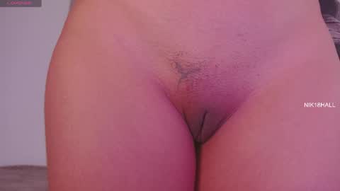 Nicolle online show from April 27, 1:52 pm