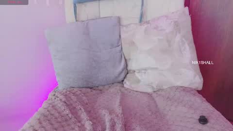 Nicolle online show from June 27, 12:22 pm