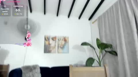 Nicolle Lima online show from September 25, 1:34 am