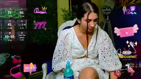 Nicolle online show from August 3, 8:49 am