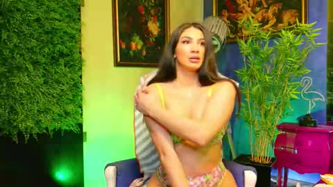 Nicolle online show from October 3, 7:11 pm