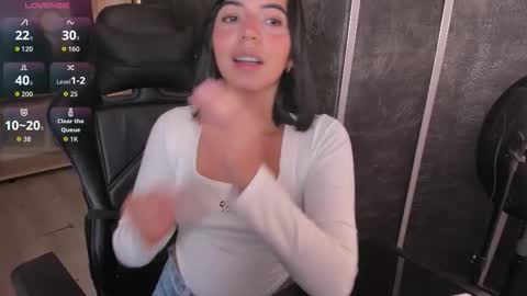 NicolRoss online show from October 22, 12:07 pm