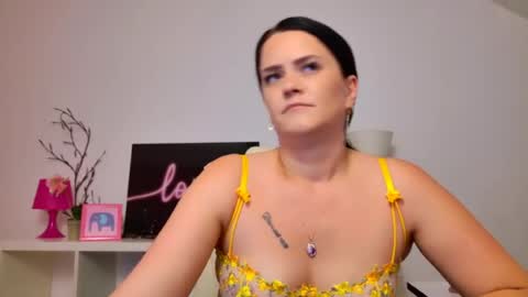 Nicol Sparkle online show from June 23, 5:59 am