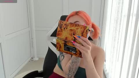 Bestie online show from April 12, 10:30 am