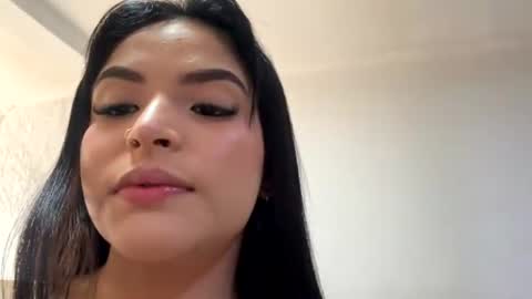nicole online show from July 30, 7:03 pm