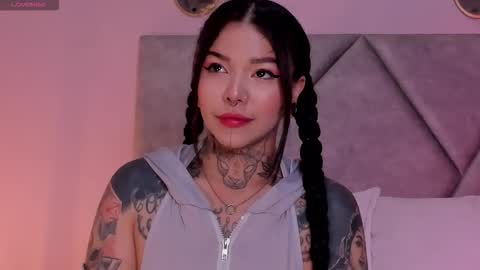 Snapshot of niinaink chatting on October 12, 2:53 pm NINAINK online show from October 12, 2:53 pm