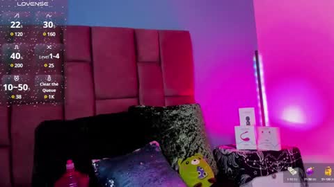 Snapshot of niinaink chatting on February 17, 3:33 pm NINAINK online show from February 17, 3:33 pm