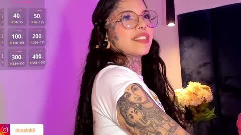 Snapshot of niinaink chatting on September 20, 1:58 pm NINAINK online show from September 20, 1:58 pm
