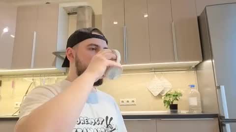 Nick online show from November 12, 8:16 am