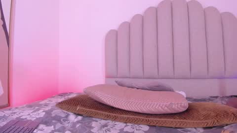 NIkki Angel online show from January 14, 8:28 pm