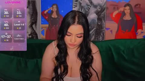 Nikki Kardashian online show from December 26, 9:26 pm