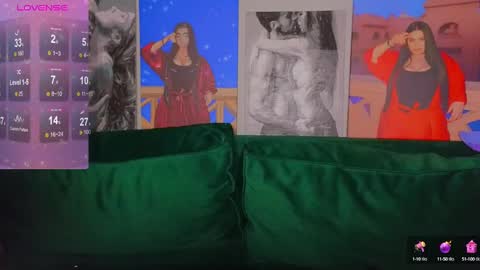 Nikki Kardashian online show from December 5, 9:55 pm