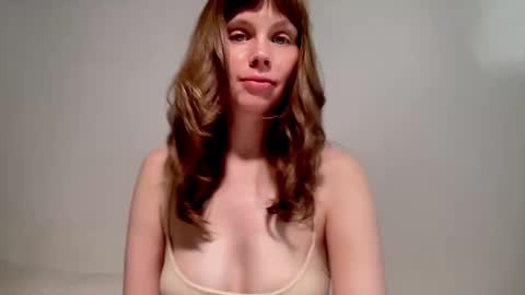 Snapshot of nikki_mi chatting on September 25, 10:00 am Nikki online show from September 25, 10:00 am