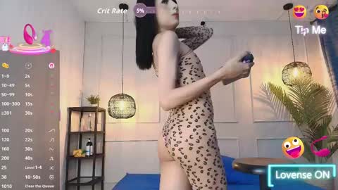 nikki_vesper online show from April 28, 3:33 am