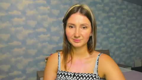 nikkikiss___ online show from June 29, 3:03 am