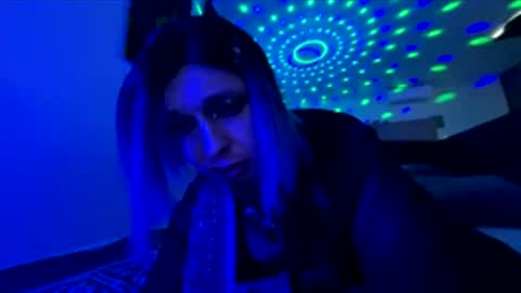 Nikki Neverland online show from April 28, 3:05 pm
