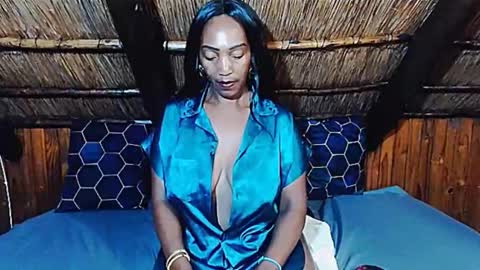 nikkyjigglesx online show from March 18, 6:52 am